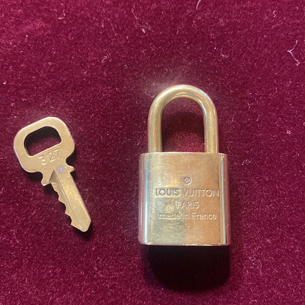 LOUIS VUITTON gold tone lock key set - Picture 3 of 5